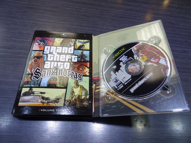 GRAND THEFT AUTO TRILOGY - Image 4