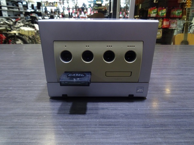 Console Nintendo Gamecube Platine + acc (comprend boite et carte memoire) - Image 3