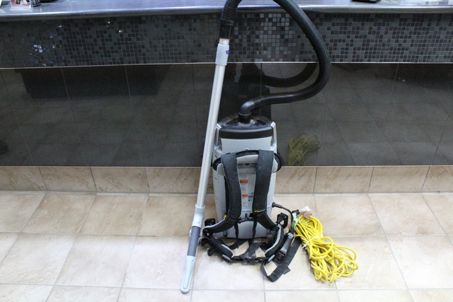 aspirateur sac a dos + acc - Image 3