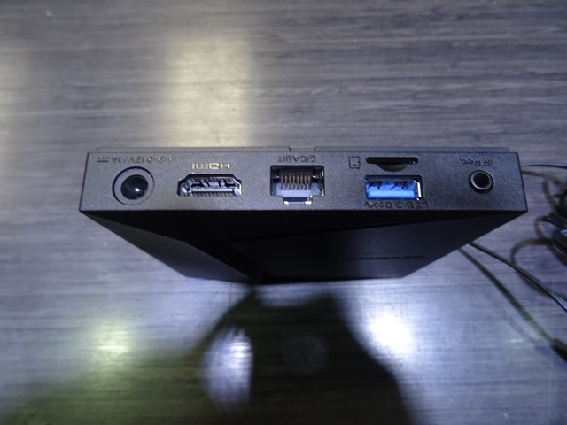 t.v box + tc - Image 2