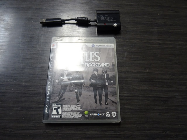 Basse + dongle + jeu The Beatles Rockband - Image 2