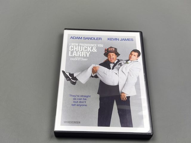 I now pronounce you Chuck and Larry - Image 1