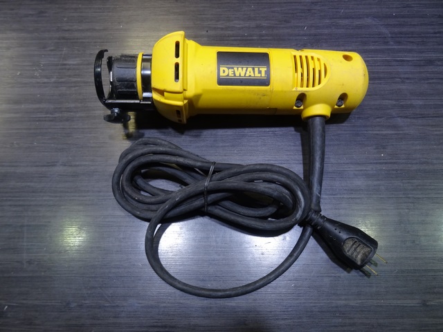 Drywall Cut-Out Tool  - Image 1