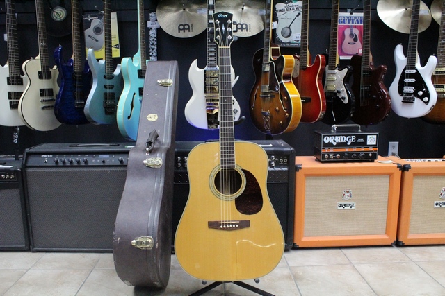 Guitare Acoustique - Image 1