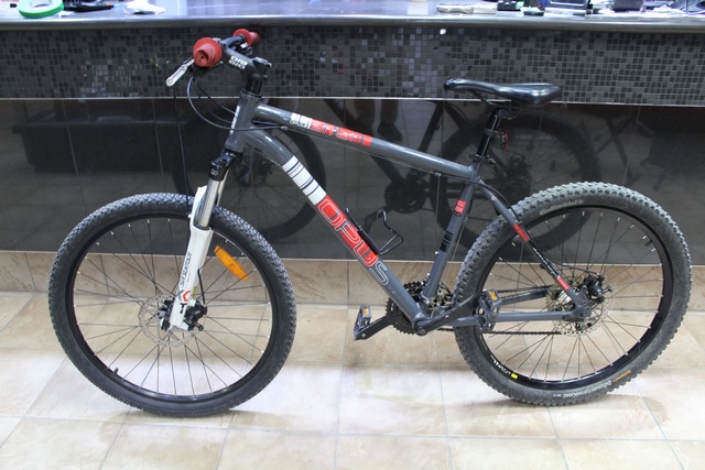 Velo de montagne  - Image 1