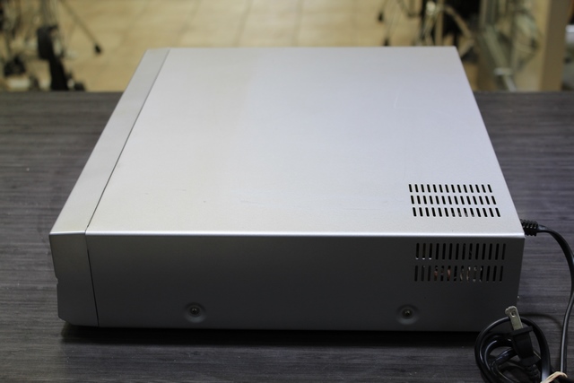 Combo Vhs dvd (lecteur dvd non fonctionnelle)	 - Image 3