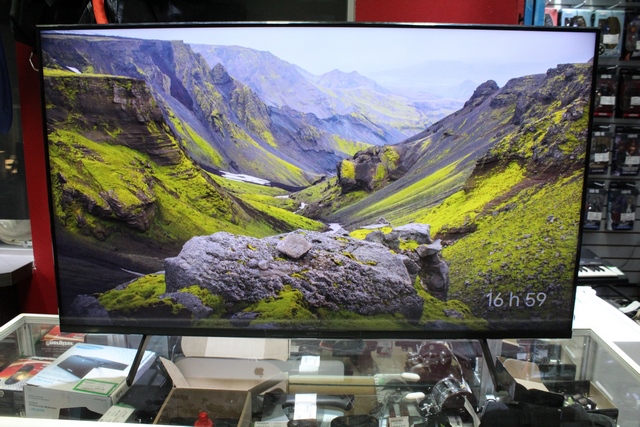 TV intelligente (smart) 50p 4k + tc - Image 1