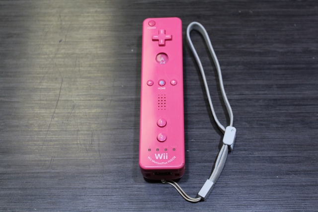 Manette Wii avec Motion Plus  - Image 1