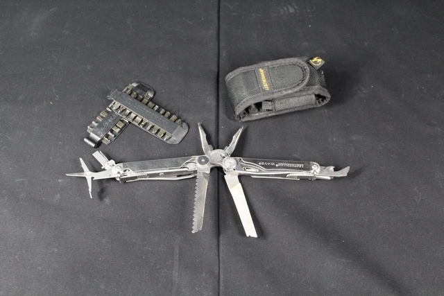 Couteau Multi-Fonction + sac