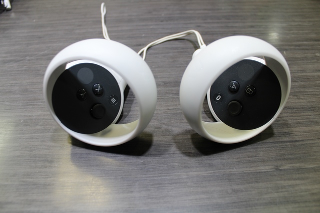 casque vr Quest 2 + batterie - Image 4