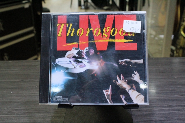 George Thorogood Live - Image 1