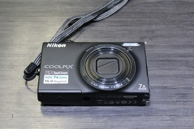 camera + chargeur - Image 1