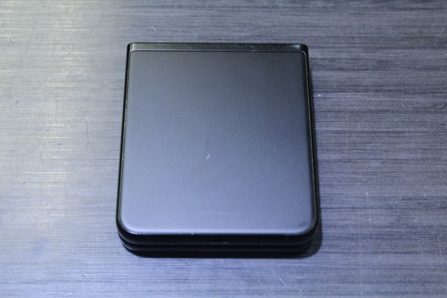 Cellulaire Samsung Zflip3 - Image 3