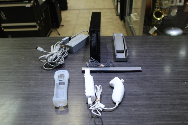 Console nintendo wii + acc - Image 1