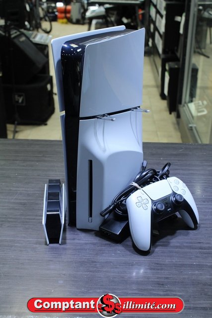 Console PS5 slim 1to + cd + chargeur a manette