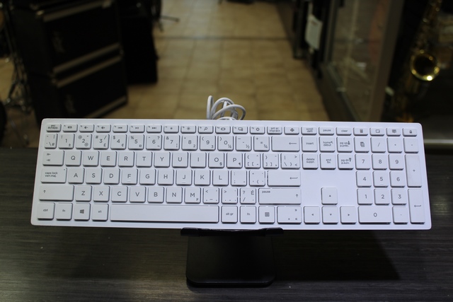 clavier filaire - Image 1
