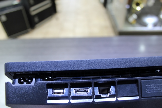 Console ps4 slim 1to + acc - Image 3