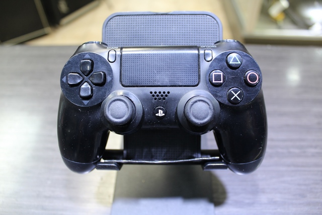 Console ps4 slim 1to + acc - Image 4