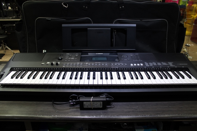 Clavier 76 Touche + ac - Image 1