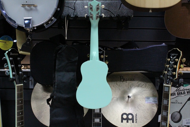 ukulele soprano (vert) - Image 3