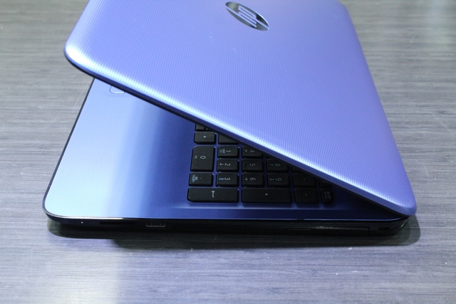 Ordinateur portable HP + acc - Image 2