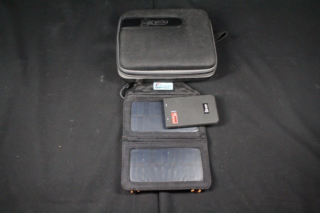 Batterie avec panneaux solaires - Image 2