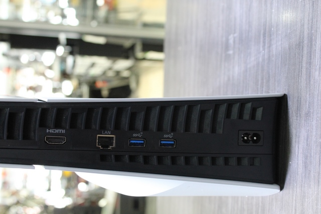 Console Ps5 Slim 2eme gen 1Tb +cd +acc - Image 2