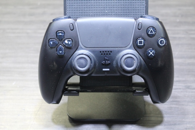 Console Ps5 Slim 2eme gen 1Tb +cd +acc - Image 3