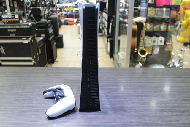 Console ps5 digitale + acc - Image 2