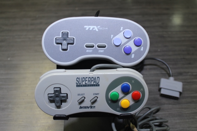 Console Snes + acc +2e man (2 manettes sans marque) - Image 4