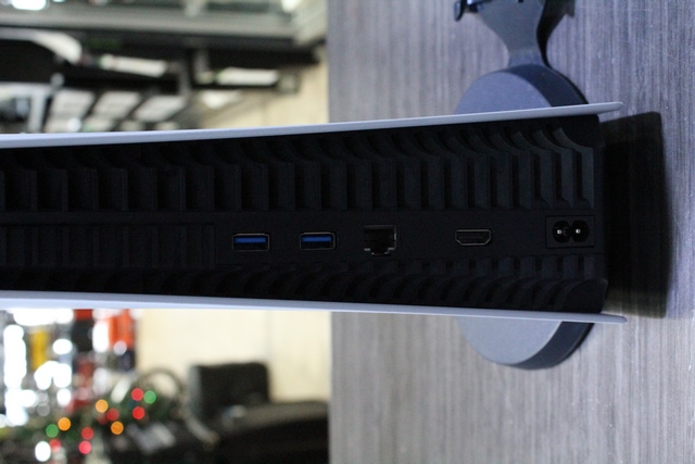 Console PS5 Digital 875 go + acc - Image 2