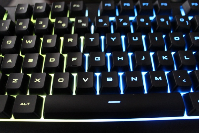 Clavier RGB fillaire + accotoir - Image 3