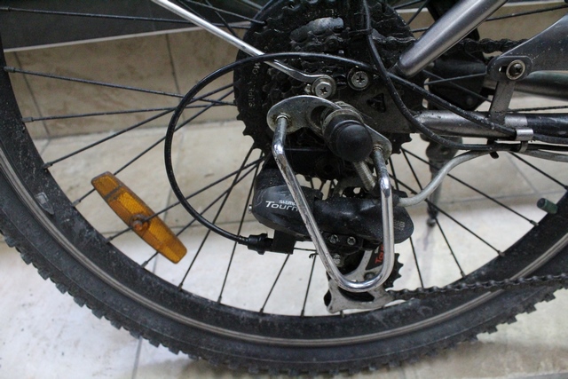 Velo Electrique + Chargeur et 2 Batteries - Image 2