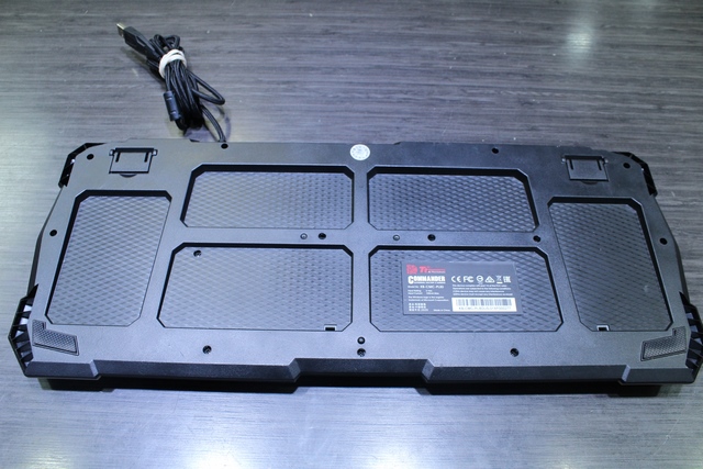 Clavier Thermaltake a fil - Image 2