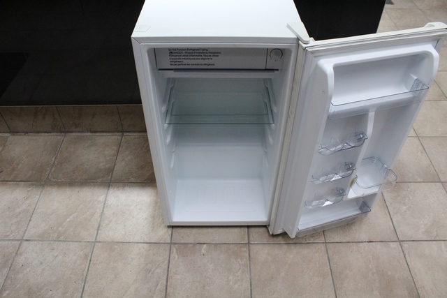 Mini Refrigerateur - Image 2