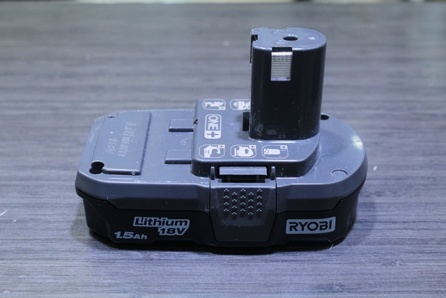 Perceuse Ryobi + batt + chargeur - Image 3