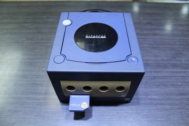 Console Gamecube + carte memoire + acc - Image 2