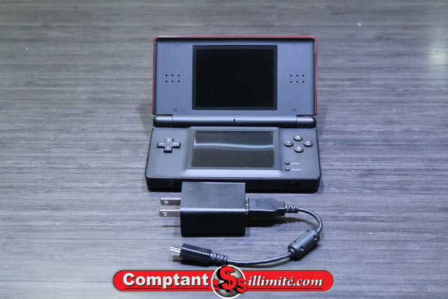 Console ds + chargeur (ecrans un peu brulees) - Image 1