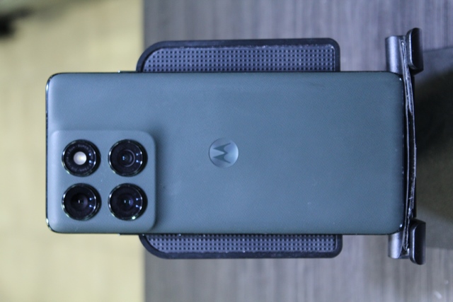 Cellulaire Motorola Edge 2025 - Image 2