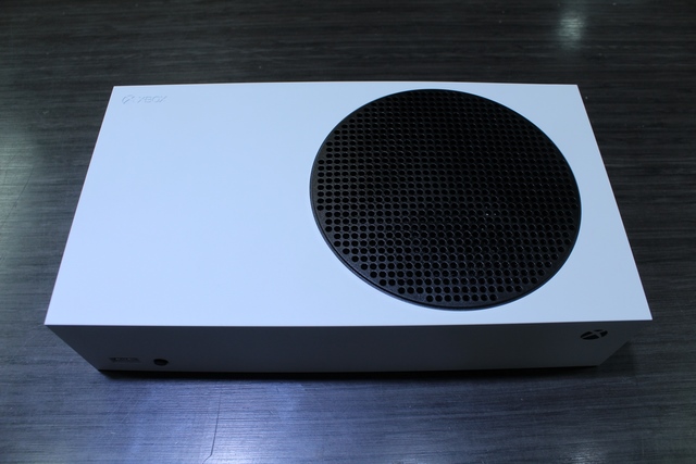 Console Xbox Series S 1 To + acc - Image 2