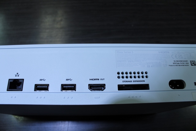 Console Xbox Series S 1 To + acc - Image 3