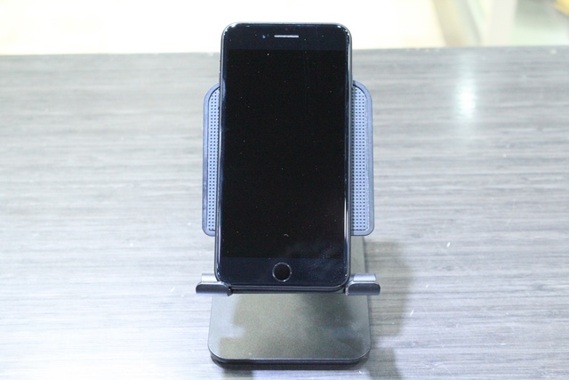 Cellulaire Iphone 7 plus 32 gig - Image 2