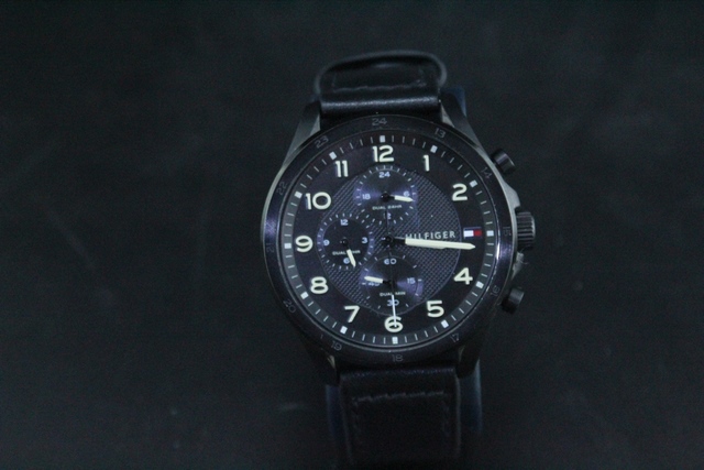 montre tommy hilfiger black  - Image 2