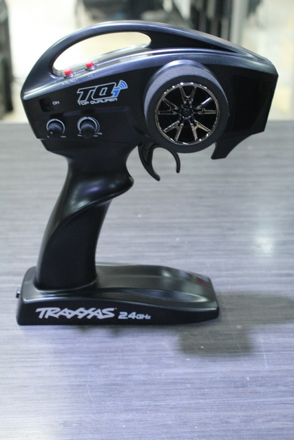 Auto téléguidée Traxxas Rustler+ batterie - Image 3
