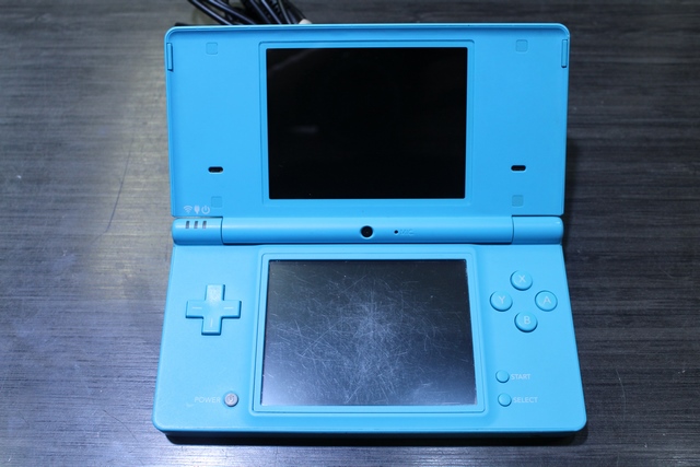 Console DSi + acc - Image 3