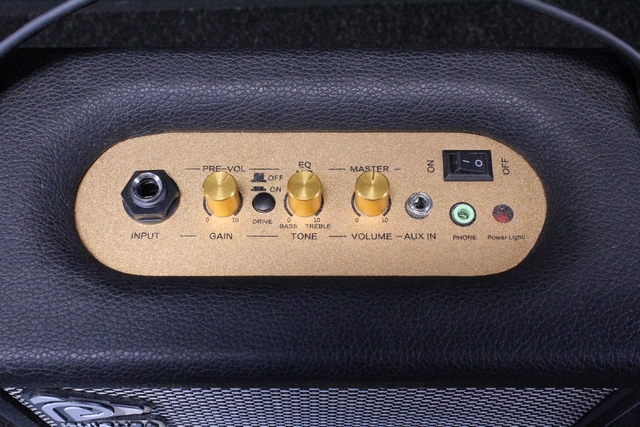 (10 Watts) Amplificateur de Guitare Pyle 2024 Moderne - Image 2