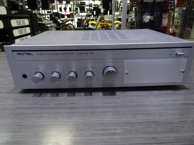 (100 Watts) AMPLIFICATEUR DE (PA)  100 WATTS ROTEL QA100