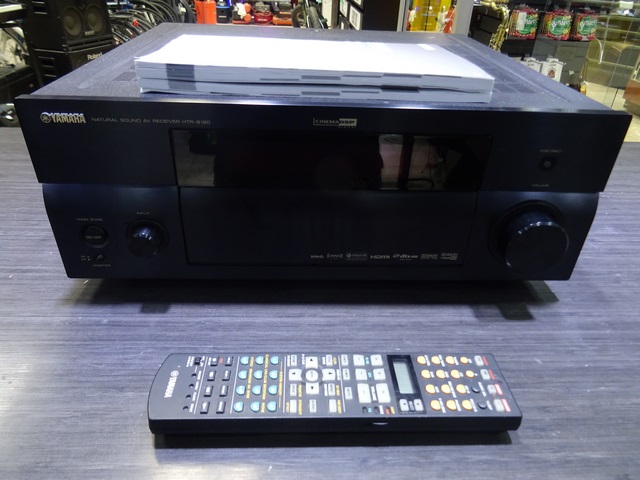 (130 Watts par Canal) Amplificateur 7.1 + TC Yamaha HTR-6190