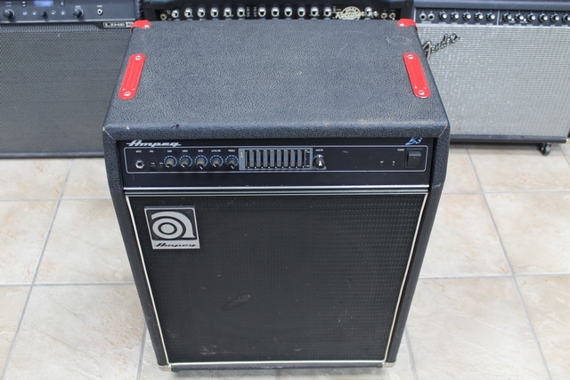 ( 150 Watts) Amplificateur de Bass Ampeg B3 - Image 2