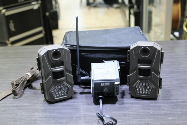 2 Camera de Chasse + Cell-Link Tasco 119219ct2